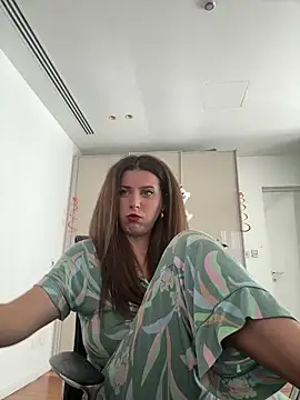 RoxxyDallas online show from November 1, 2025, 9:03 am