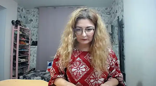 Helen1974 online show from February 12, 2025, 1:09 am