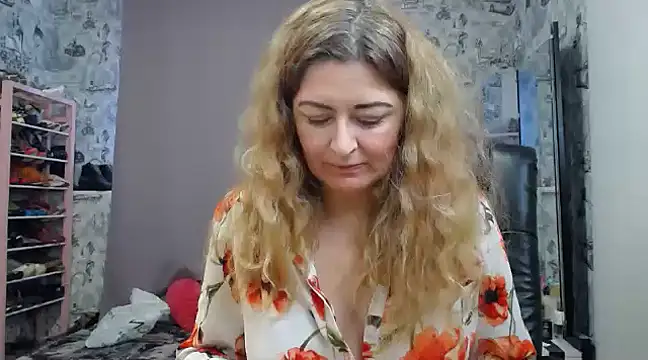 Helen1974 online show from February 17, 2025, 10:07 am