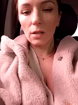 Brilliant-Queen1 online show from December 18, 2024, 12:21 am