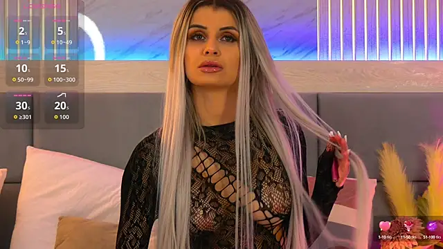 MiaCharm online show from October 10, 2025, 9:48 pm