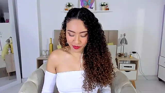 Zoe Gruber online show from May 1, 2026, 11:10 pm