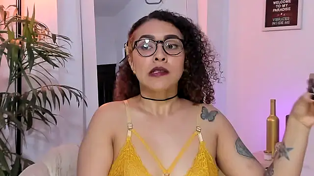 Zoe Gruber online show from November 27, 2025, 12:33 am