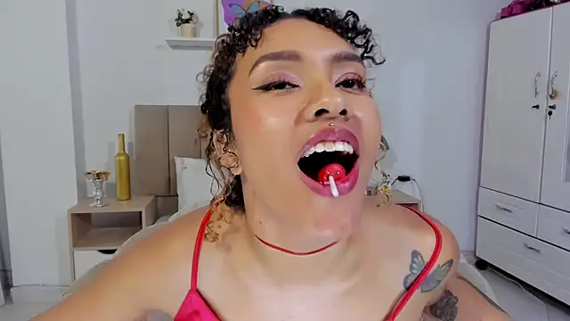Zoe Gruber online show from July 5, 2026, 4:19 am