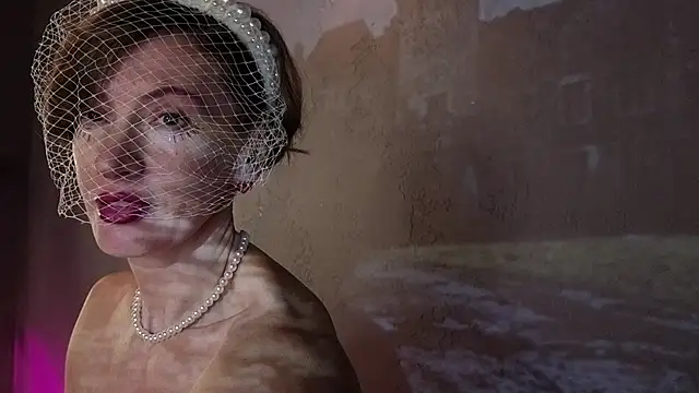 Dorothy Meyer online show from October 30, 2025, 2:43 am