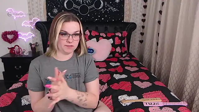 DaisieMaeXO online show from February 24, 2025, 5:33 am