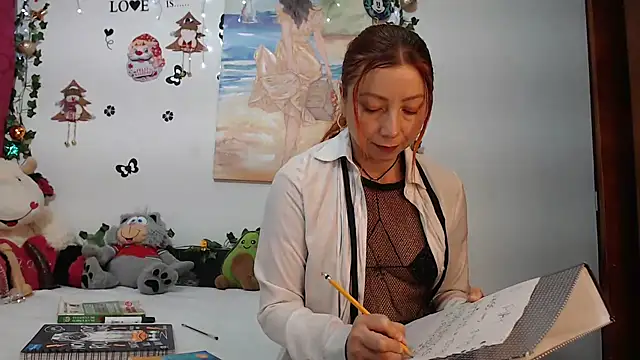 malusexy33 online show from December 31, 2024, 5:00 am