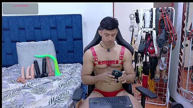 JoseRumbero26 online show from July 30, 2026, 12:48 pm