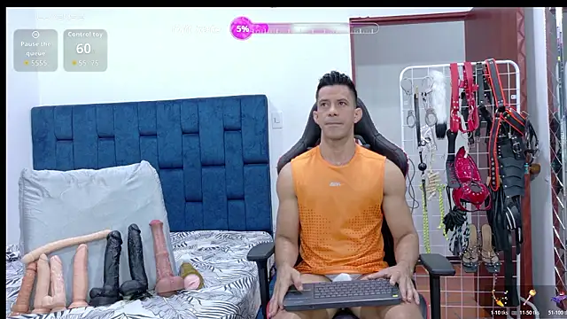 Snapshot of JoseRumbero26 chatting on March 1, 2026, 11:54 am JoseRumbero26 online show from March 1, 2026, 11:54 am