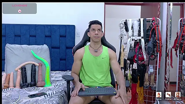 JoseRumbero26 online show from July 28, 2026, 12:48 pm