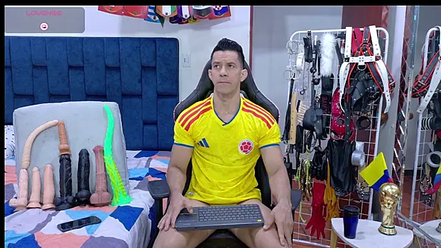 JoseRumbero26 online show from July 3, 2026, 11:39 am
