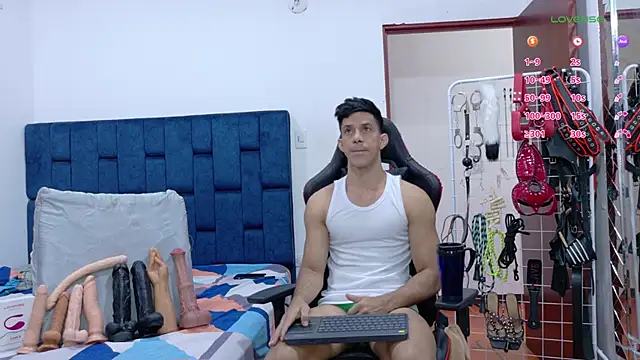 Snapshot of JoseRumbero26 chatting on February 7, 2026, 2:03 pm JoseRumbero26 online show from February 7, 2026, 2:03 pm