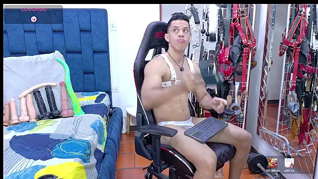 JoseRumbero26 online show from August 6, 2026, 11:27 am