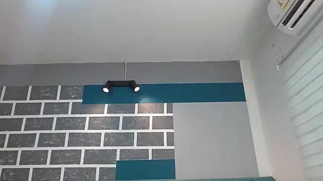 Snapshot of I_am_yours- chatting on November 9, 2025, 11:47 am I am yours- online show from November 9, 2025, 11:47 am