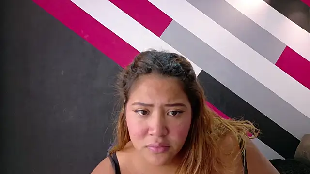 Snapshot of I_am_yours- chatting on October 7, 2025, 11:33 am I am yours- online show from October 7, 2025, 11:33 am