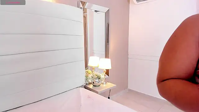 Lilly 2809  online show from February 21, 2026, 4:25 am