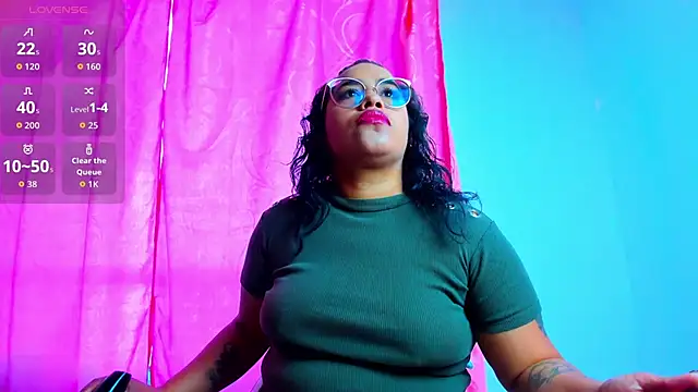 Snapshot of Tita_dirty chatting on December 18, 2025, 1:15 pm Tita dirty online show from December 18, 2025, 1:15 pm