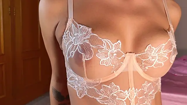 AvaBabyGirl online show from December 4, 2025, 3:55 pm