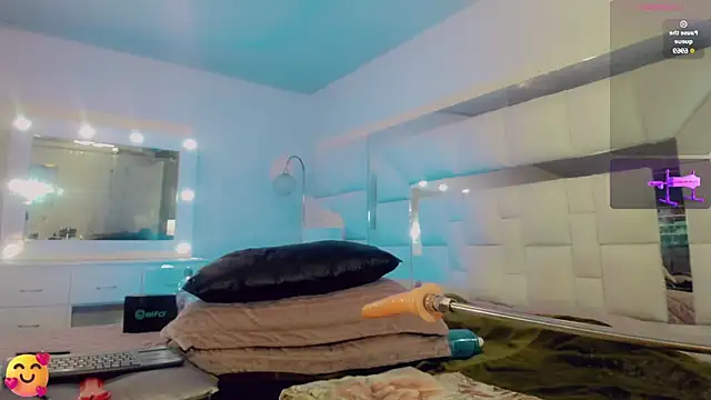  ChanellR  online show from March 11, 2025, 3:58 am