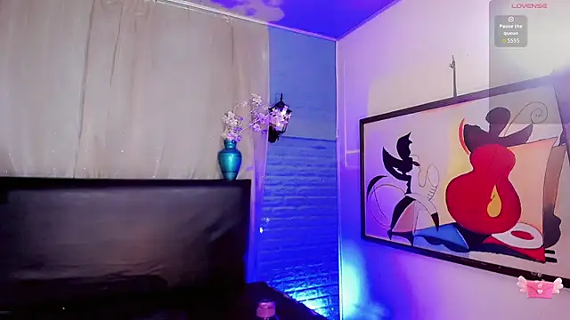  ChanellR  online show from June 18, 2026, 11:04 am