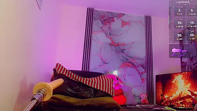  ChanellR  online show from November 28, 2025, 10:59 am