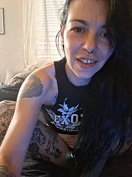 Snapshot of SophiaBlackfoxx chatting on June 17, 2026, 3:44 pm SophiaBlackfoxx online show from June 17, 2026, 3:44 pm