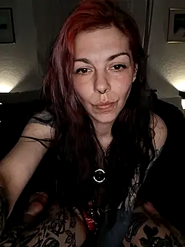 SophiaBlackfoxx online show from April 18, 2026, 8:09 pm