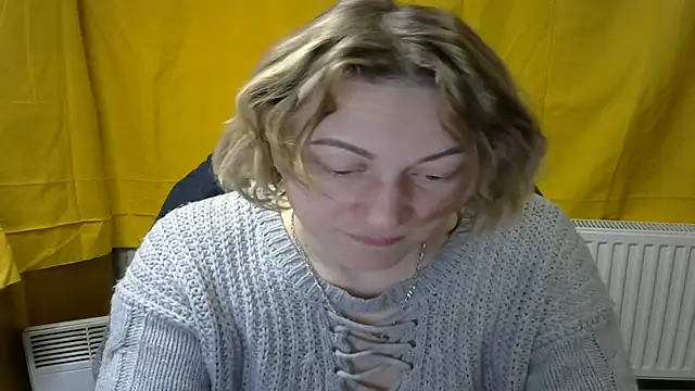 wLESLYMOSw online show from February 12, 2025, 6:30 pm