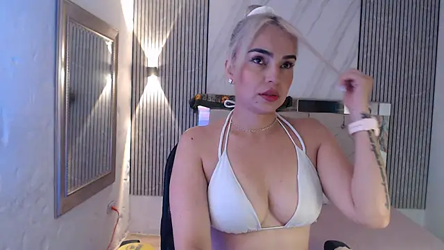 ashley  tylor online show from July 14, 2026, 8:04 pm