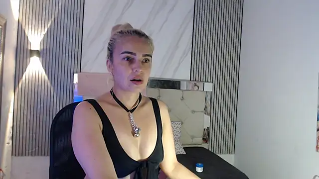 ashley  tylor online show from June 29, 2026, 7:24 pm
