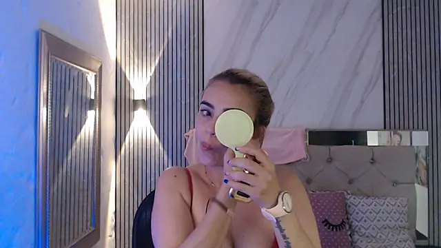 ashley  tylor online show from May 5, 2026, 2:53 pm