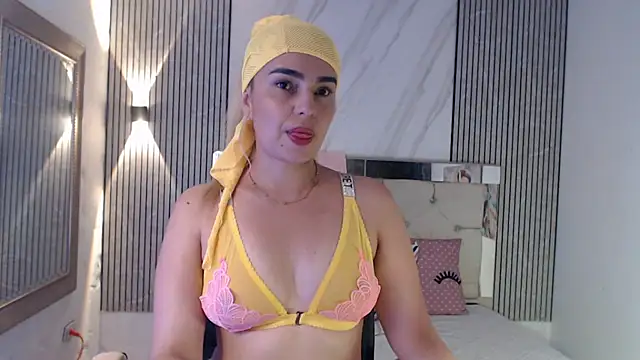 ashley  tylor online show from June 21, 2026, 6:36 pm