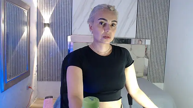 ashley  tylor online show from July 11, 2026, 7:47 pm