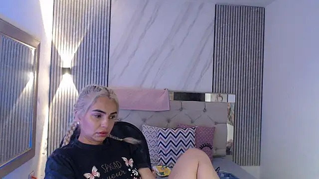 ashley  tylor online show from July 10, 2026, 3:28 am
