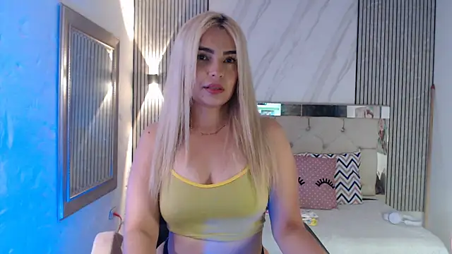 Snapshot of ashley__tylor chatting on June 15, 2026, 7:24 pm ashley tylor online show from June 15, 2026, 7:24 pm