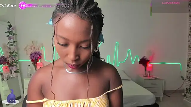 EmmaSanzz  online show from September 9, 2025, 11:30 am