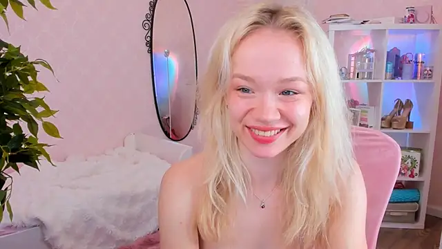 Lily Young online show from July 17, 2026, 3:37 am