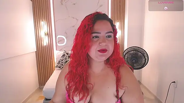 Mariana Rojas online show from May 3, 2026, 5:23 am