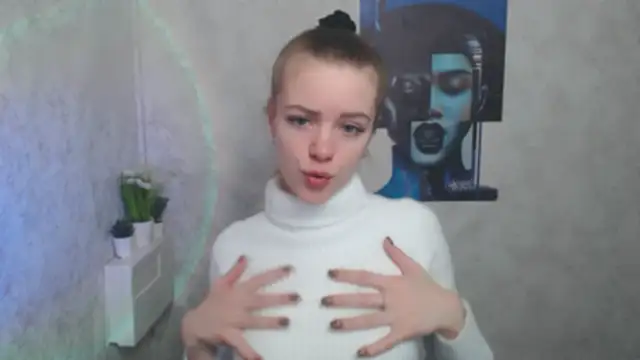 AliceFlirtt  online show from November 14, 2025, 11:03 am