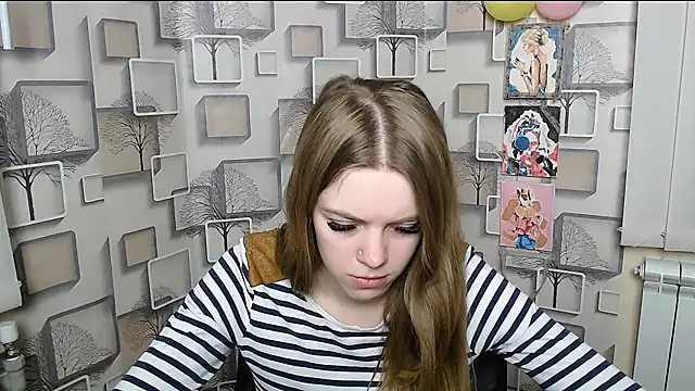 AliceFlirtt  online show from March 13, 2025, 11:41 am