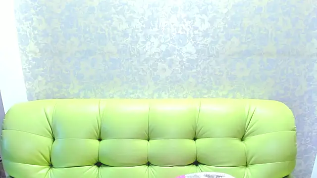 Vanessa Florence online show from June 25, 2026, 1:14 am