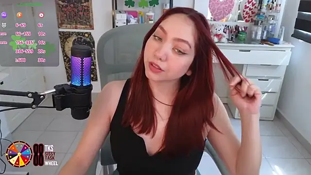 Snapshot of LilyVelvett chatting on March 15, 2026, 8:38 pm LilyVelvett online show from March 15, 2026, 8:38 pm