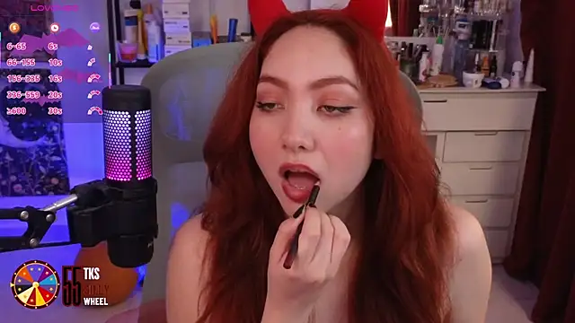 LilyVelvett online show from October 23, 2025, 4:00 am