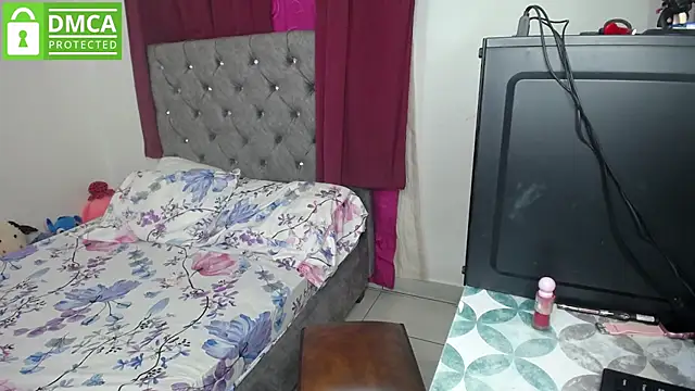 susana2523 online show from June 22, 2026, 2:06 am