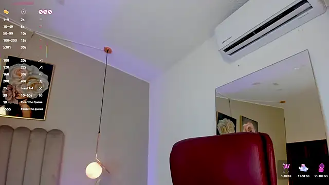 Snapshot of Emma_Thompsson chatting on March 4, 2026, 1:24 am Emma Thompsson online show from March 4, 2026, 1:24 am