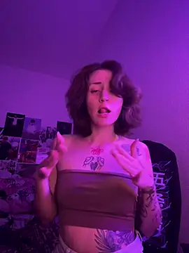 Dooubletroublee online show from June 12, 2026, 11:57 pm