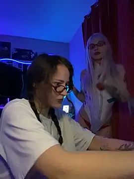 Dooubletroublee online show from October 3, 2025, 10:33 pm