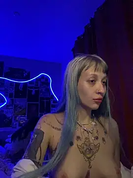 Dooubletroublee online show from November 9, 2025, 10:36 pm