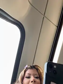 jackelinuh online show from February 19, 2026, 2:25 pm