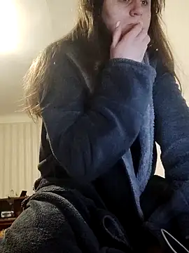 emeli moon online show from February 27, 2025, 2:03 am